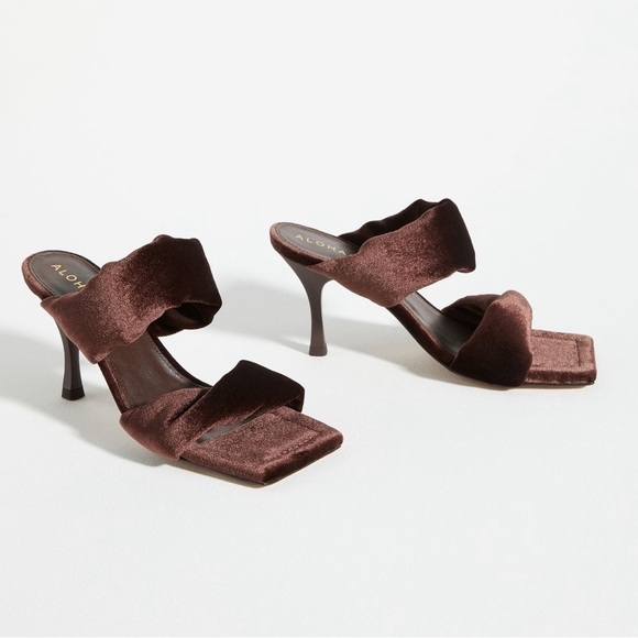 NWT Anthropologie x Alohas Brown Velvet Square Toe Kitten Heels Size 7 - Picture 1 of 11
